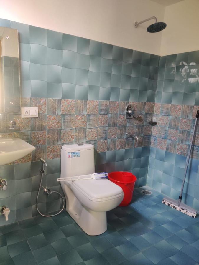 Tsetan Guest House Leh Bagian luar foto