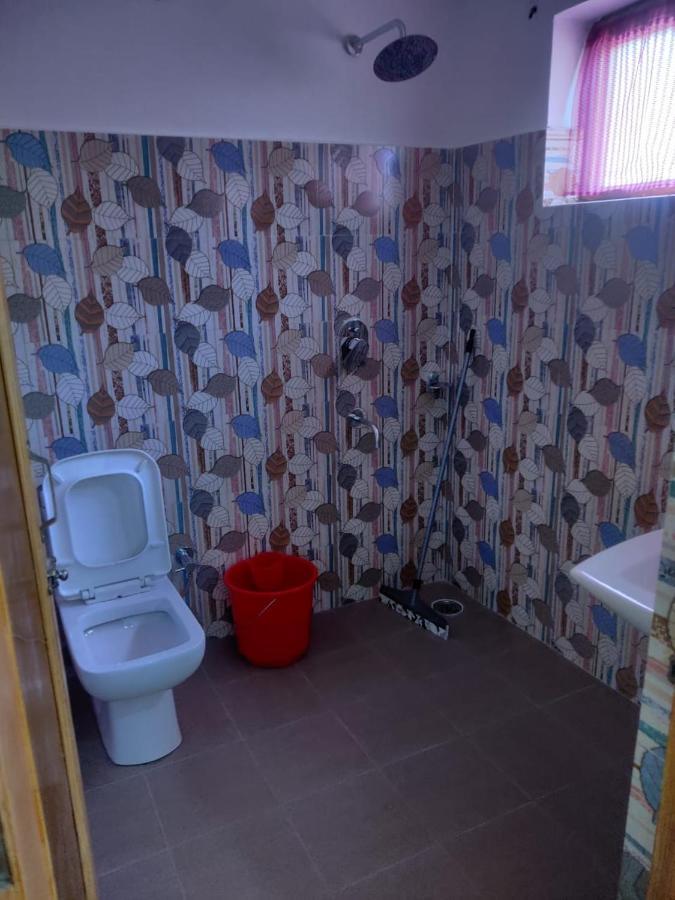 Tsetan Guest House Leh Bagian luar foto