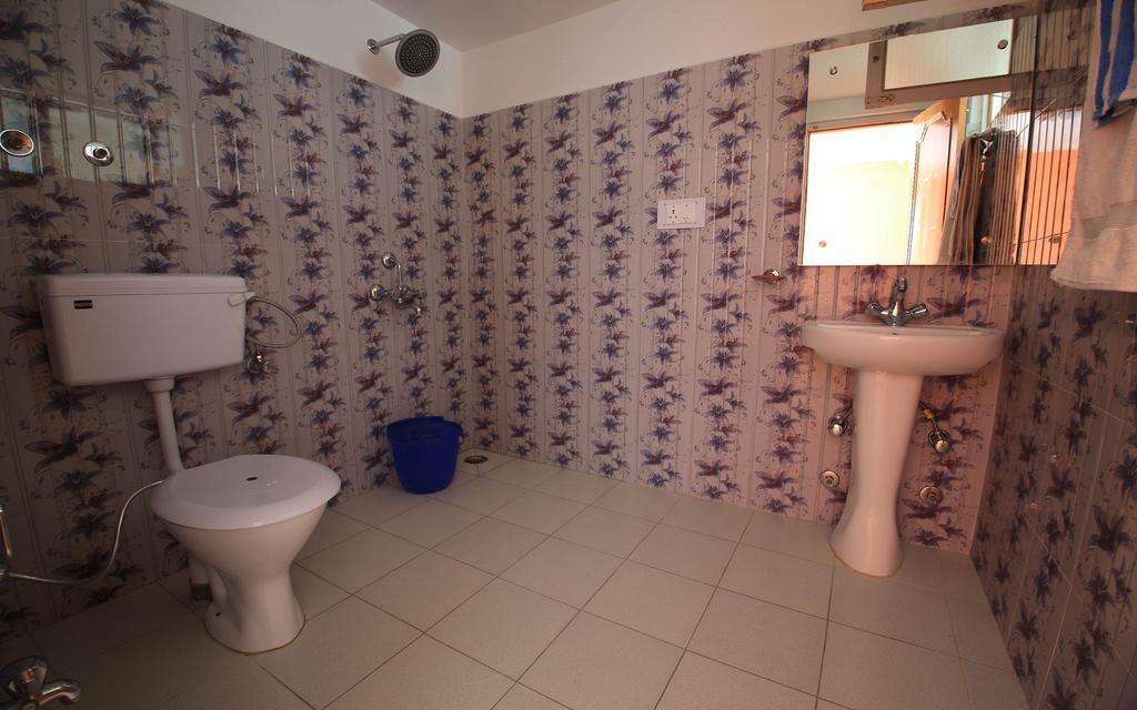 Tsetan Guest House Leh Bagian luar foto