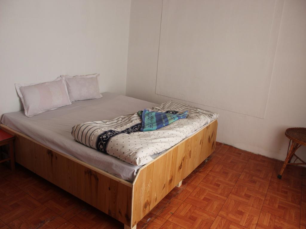 Tsetan Guest House Leh Bagian luar foto