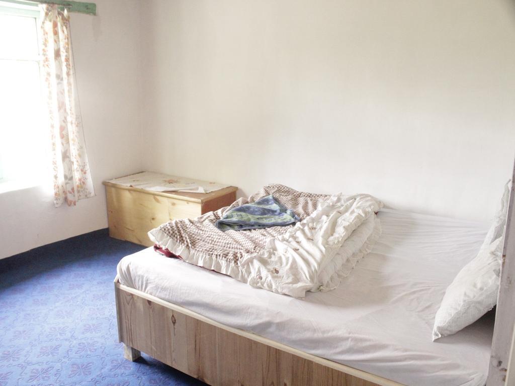 Tsetan Guest House Leh Bagian luar foto